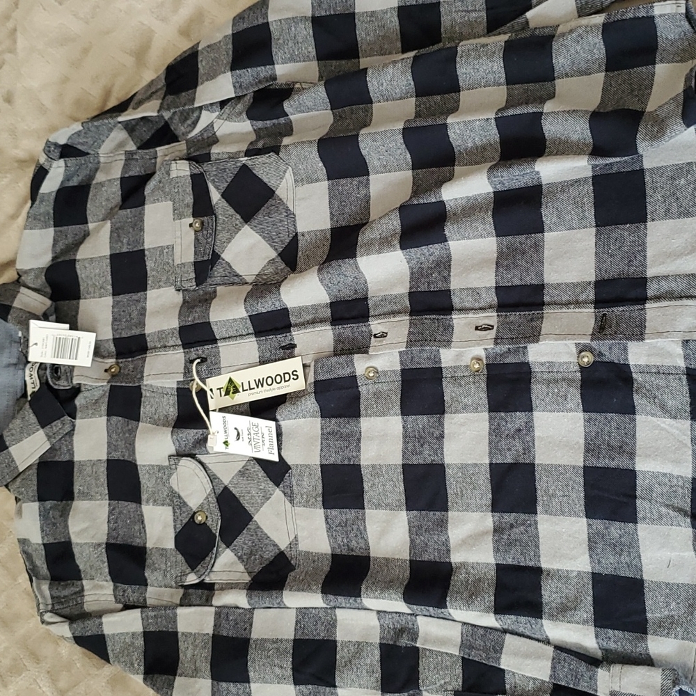 Mens Black And White flannel shirt